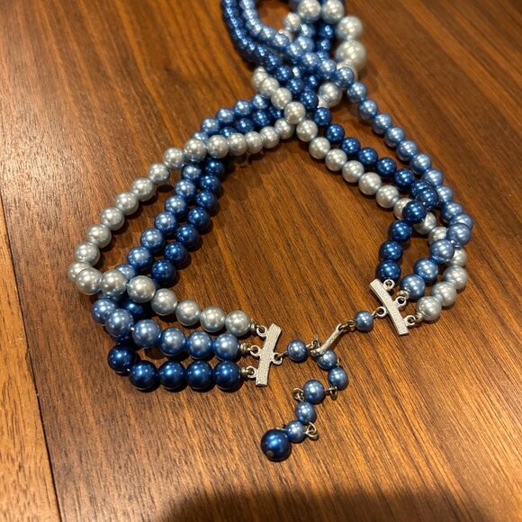 Vintage Faux Blue Pearl Necklace - 16 Inch - Picture 2 of 10